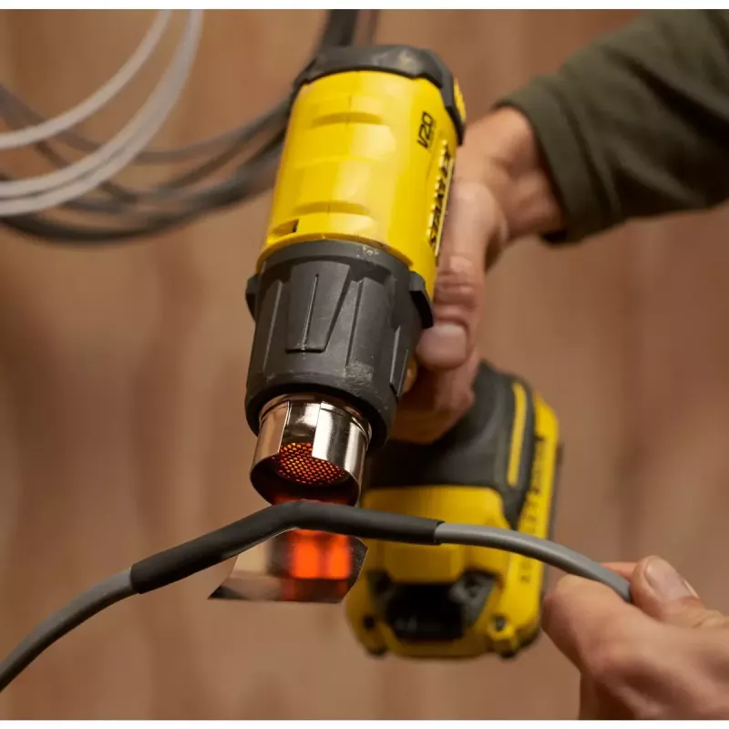 Teplovzdušná pištoľ Stanley FATMAX SFMCE530B-XJ