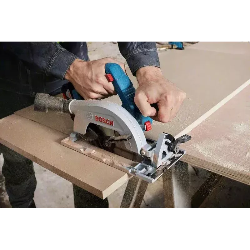 Bosch GKS 185-LI 16,5 cm čierna, modrá, sivá 5000 ot/min