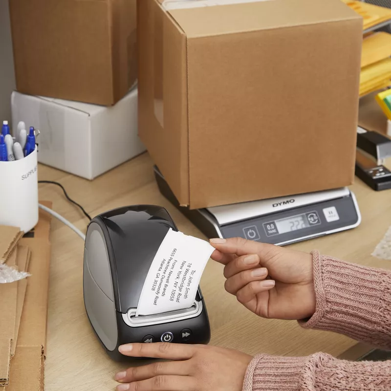 DYMO M10 digitálna váha na balíky a zásielky | kapacita do 10 kg | 20 cm x 20 cm