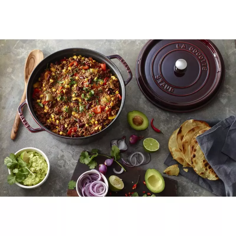 Okrúhly liatinový kastról Staub La Cocotte 6,7 l, priemer 28 cm