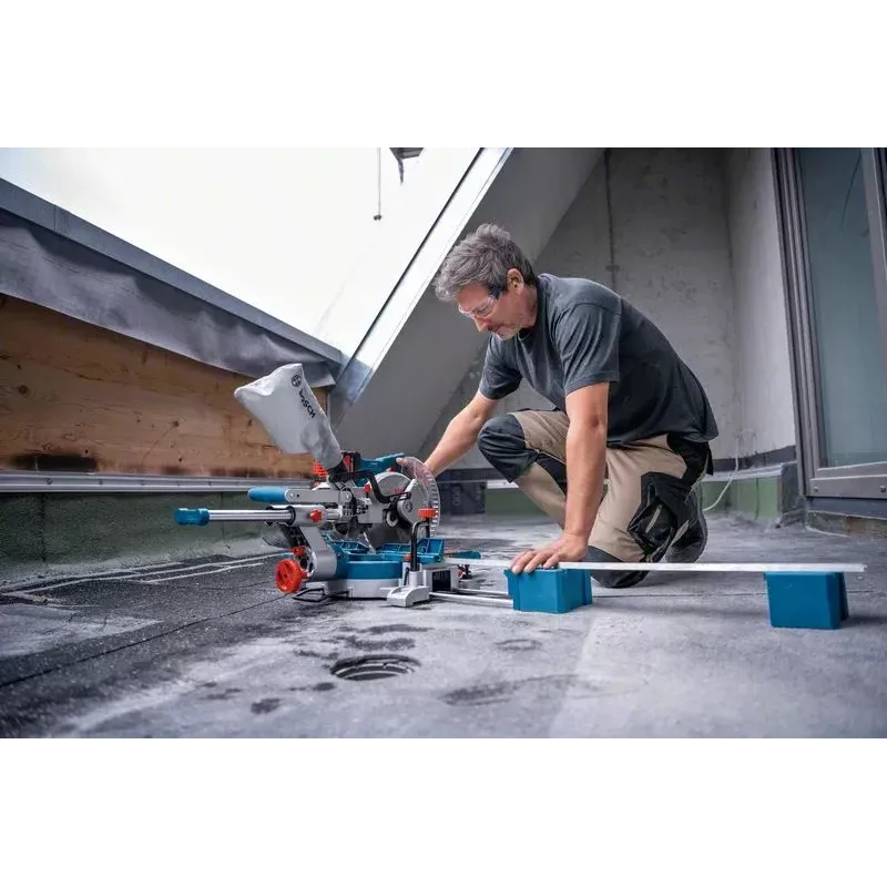 Bosch GCM 18V-216 D Professional akumulátorová pokosová píla, 5000 ot./min