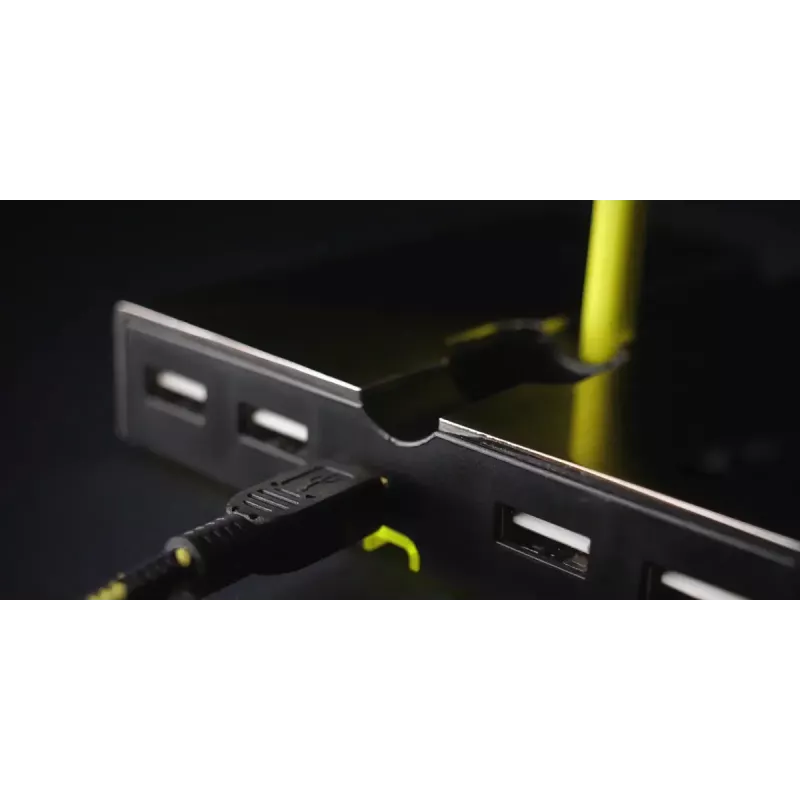 Xtrfy B1 Mouse Bungee LED držiak myši so 4-portovým rozbočovačom USB 2.0