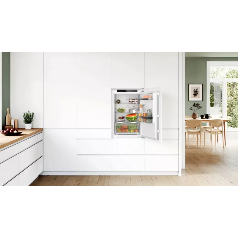 Bosch Serie 6 KIR21ADD1 chladnička vstavaná 136 l biela