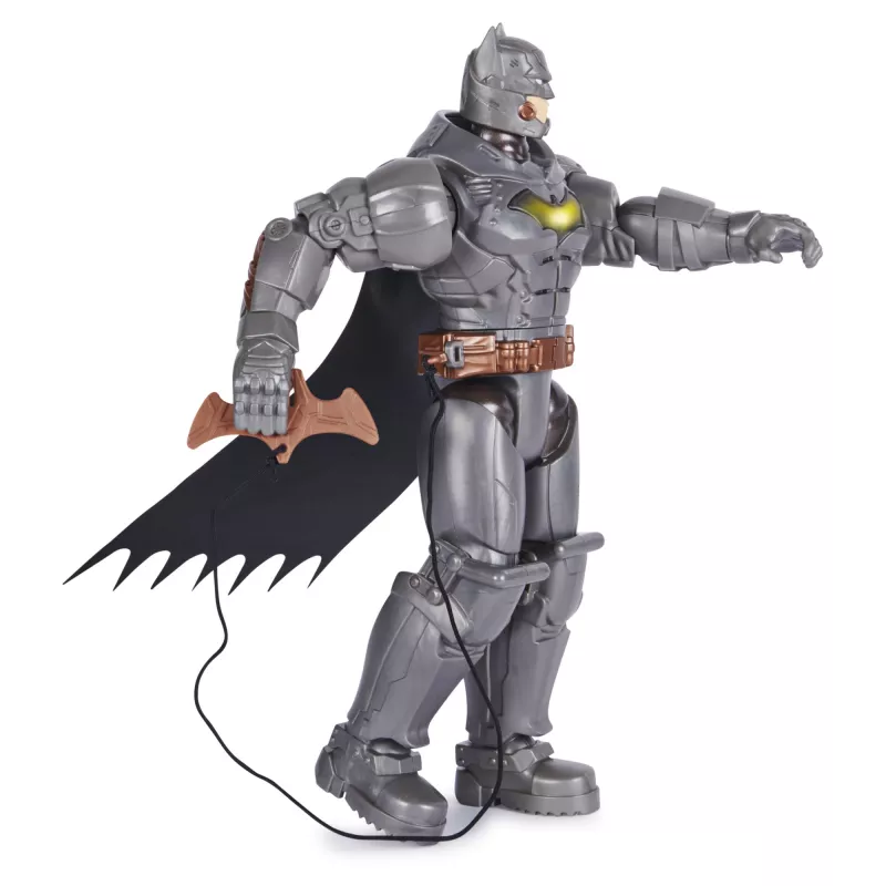 Spin Master Batman 30 cm Deluxe akčná figúrka s funkciou úderu a hodu, 5 doplnkov, svetelné a zvukové efekty, od 4 rokov