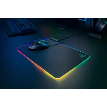 RAZER Firefly V2 Gaming podložka pod myš čierna