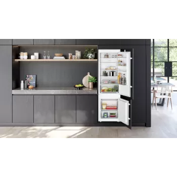 Siemens iQ100 KI87VNSE0 chladnička s mrazničkou vstavaná 270 L biela