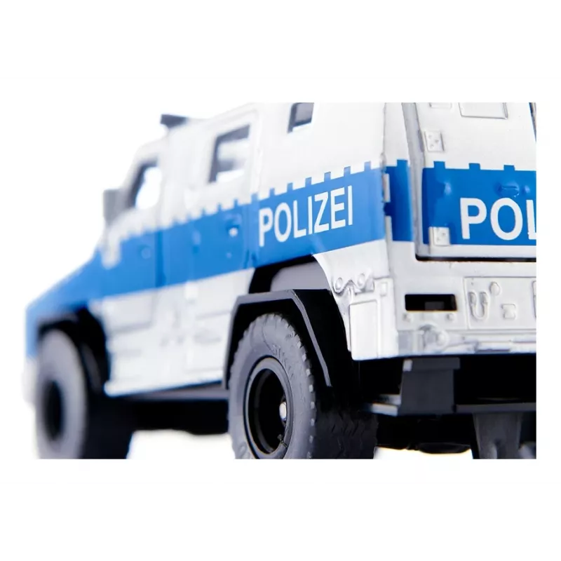 Siku Rheinmetall MAN Survivor R model policajného auta zmontovaný 1:50