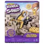 Kinetic Sand, Dig N' Demolish sada na hranie s 450 g piesku na hranie a hračkárskym nákladným autom, senzorická hračka pre deti od 5 rokov