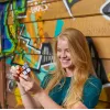 Rubik’s Mini 2x2, 2x2 klasická skladačka na zladenie farieb, vreckový formát, náročná hračka, balenie sa môže líšiť