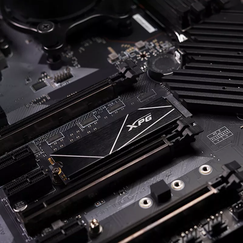 SSD M.2 NVMe ADATA AGAMMIXS70B-8000G-CS 8 TB PCIe Gen4x4, Innogrit IG5236, 3D NAND, až do 7400/6800 MB/s