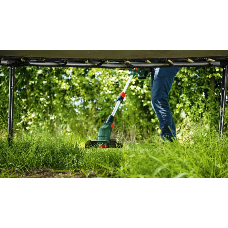 Bosch UniversalGrassCut 18V-26-500 26 cm batéria čierna, zelená