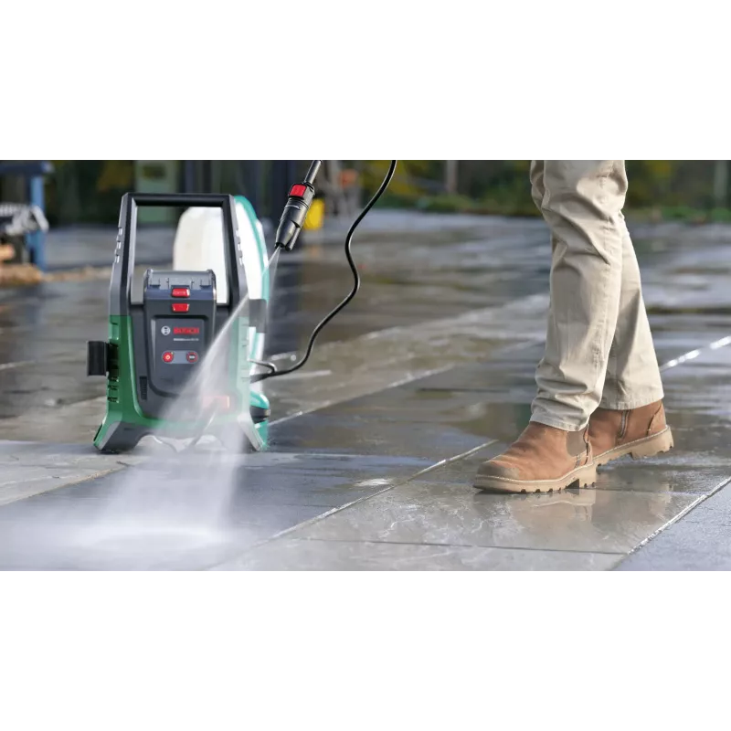 Bezdrôtový vysokotlakový čistič Bosch UniversalAquatak 36V-100 — sada so samonasávaním, akumulátorový systém POWER FOR ALL