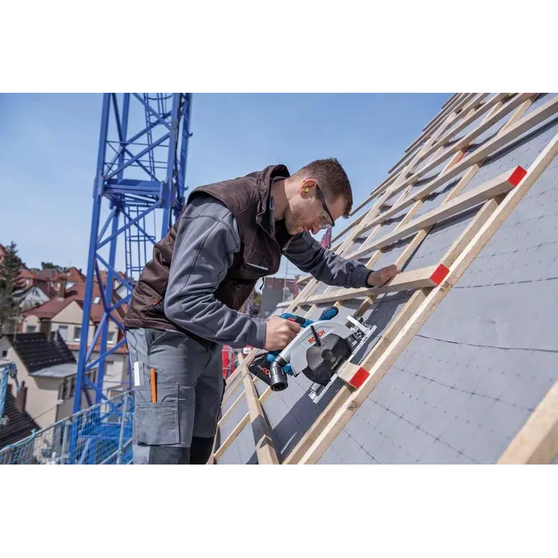 Bosch GKS 18V-57-2 Professional akumulátorová okružná píla, 18 V, 165 mm, bez akumulátora, modro-čierna