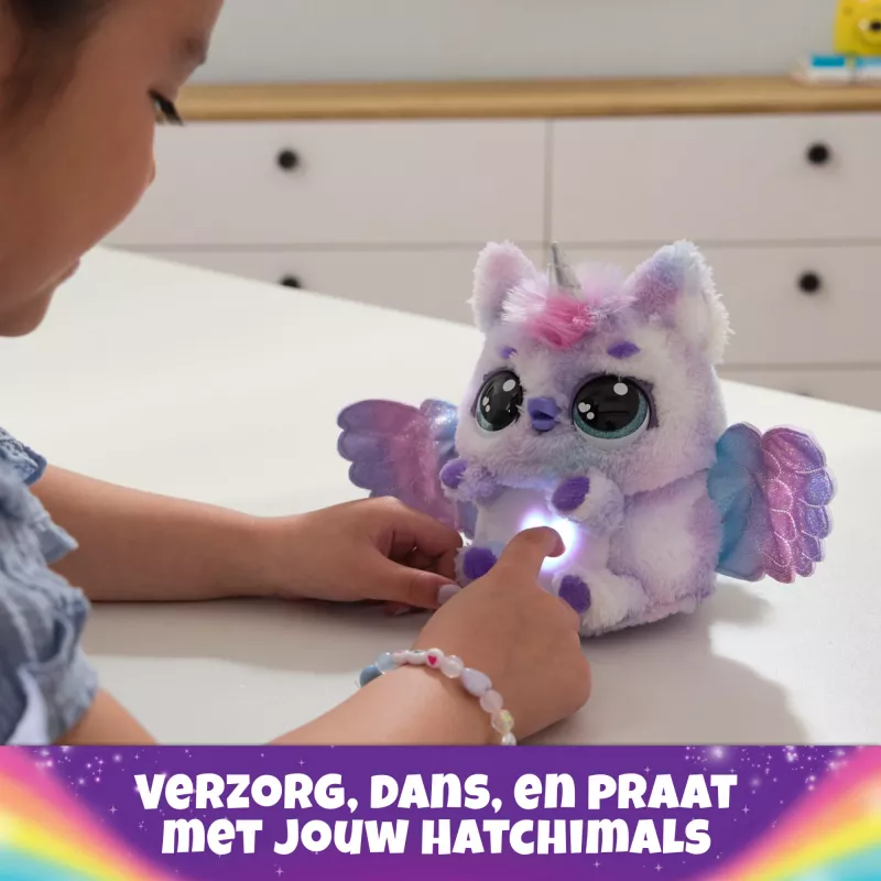 Hatchimals Alive Mystery Hatch Pufficorn Spinmaster AA batéria ružová biela