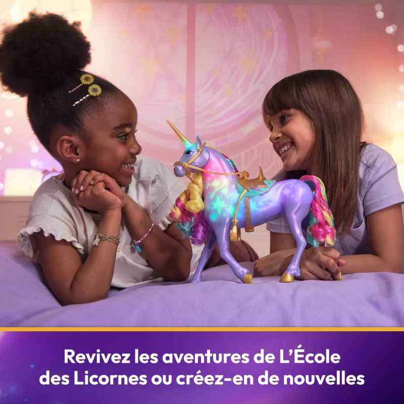 Spin Master Unicorn Academy - Svetelná mágia Wildstar, hracia figúrka