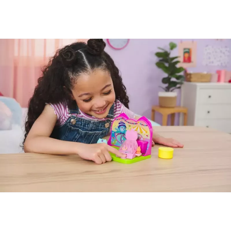 Sada figúrok Spin Master Gabby's Dollhouse Karnevalszimmer – zberateľské hracie figúrky