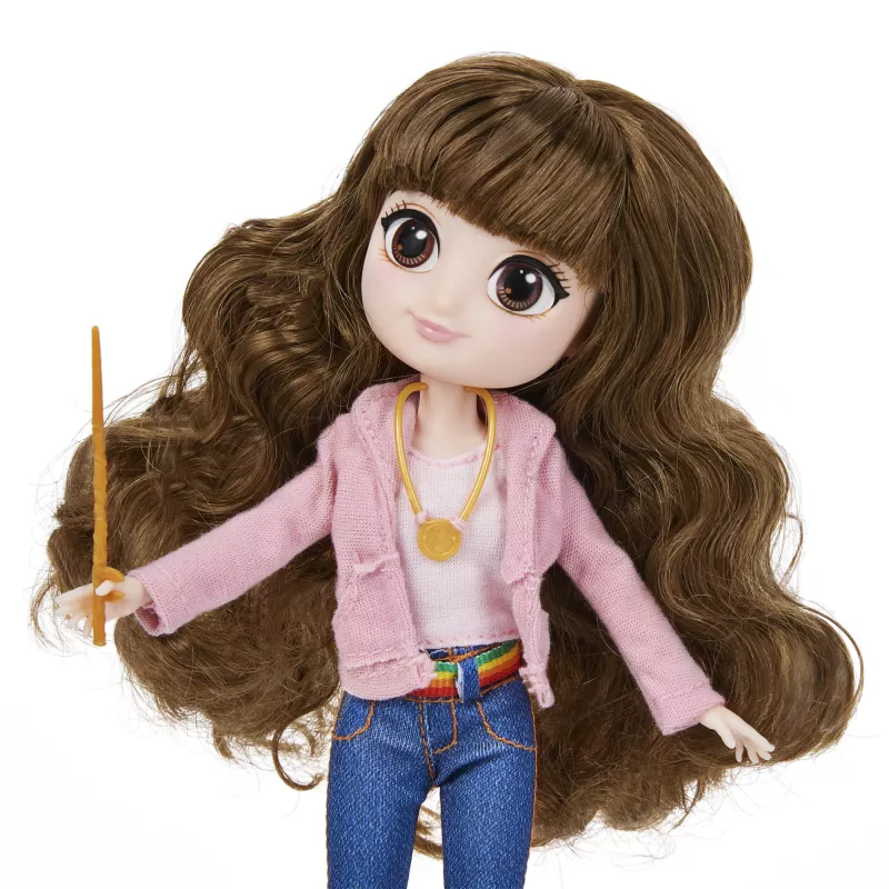 Wizarding World Harry Potter, 8-palcová sada bábiky Brilliant Hermiona Grangerová s 5 doplnkami a 2 outfitmi, hračka pre deti od 6 rokov