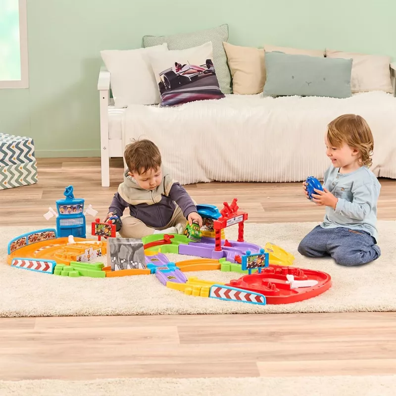 Tut Tut Baby Flitzer pretekárska dráha – interaktívna sada s autíčkom na tlačenie