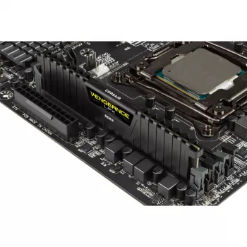 CORSAIR Operačná pamäť 8GB DDR4 3000MHz C16 Lpx čierna