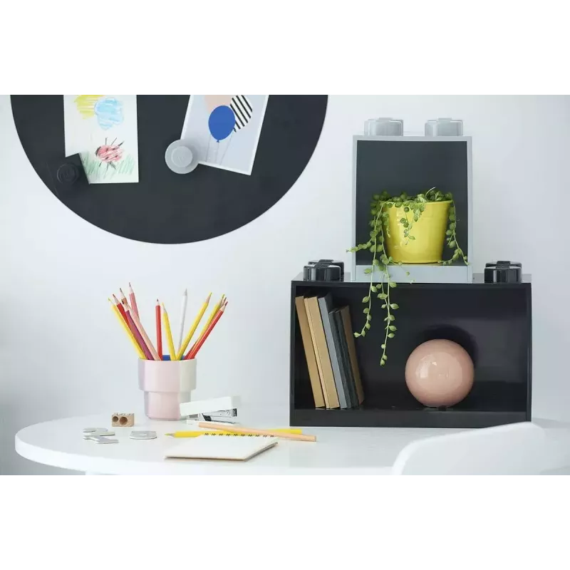 room copenhagen LEGO Brick Shelf 8+4 čierna — modulárna nástenná polica s 2 policami