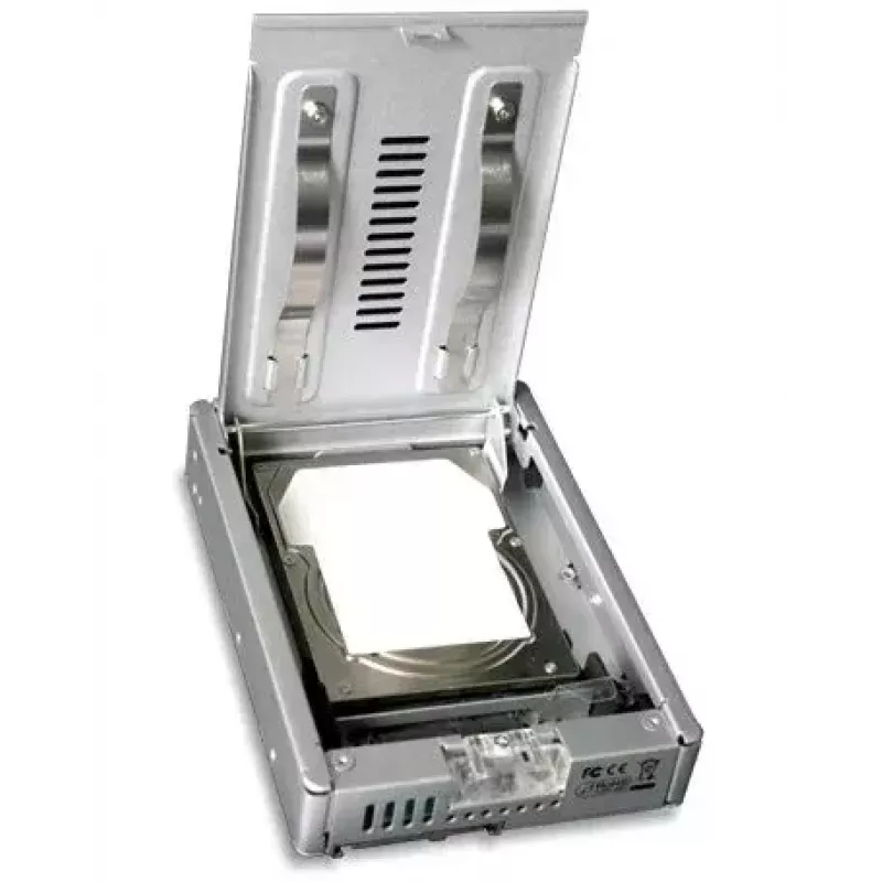 Cremax ICY Dock MB982IP-1S - adaptér na ukladanie diskov - 8,9 cm na 6,4 cm (3.5 na 6,40cm (2.5)) - strieborný (MB982IP-1S-1)