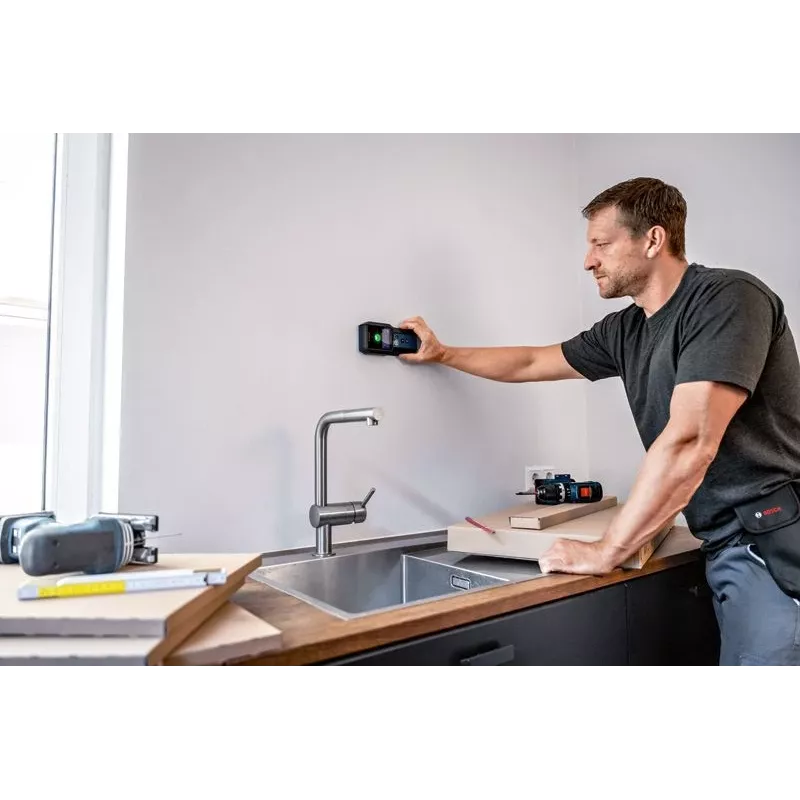 Bosch GMS 120-27 Professional digitálny multidetektor – vodič pod napätím, kov, neželezný kov, drevo