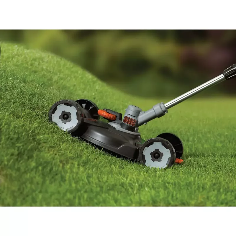 Strunová kosačka Black & Decker STC1820CM-QW