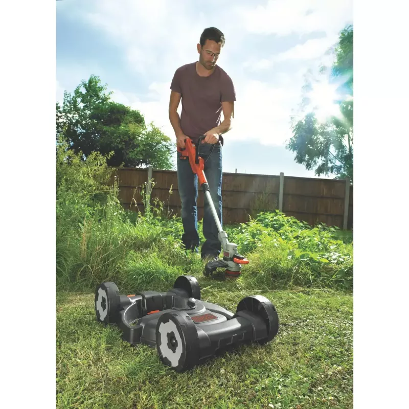 Strunová kosačka Black & Decker STC1820CM-QW