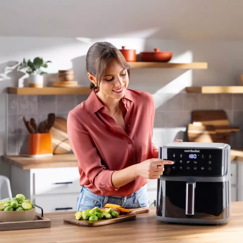NutriBullet CrispLite Vision Single 8 L samostatne stojaci 2000 W teplovzdušná fritéza čierna