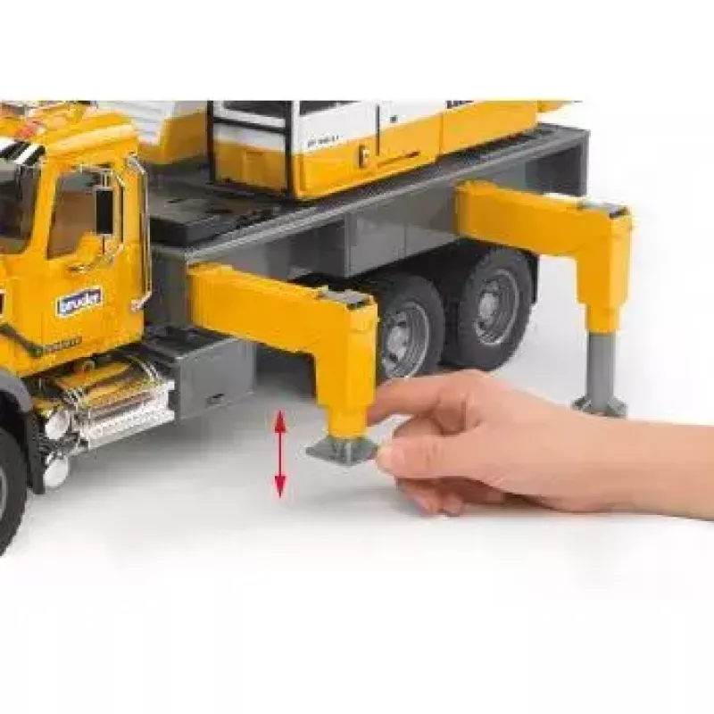 Žeriavové nákladné auto BRUDER MACK Granite Liebherr