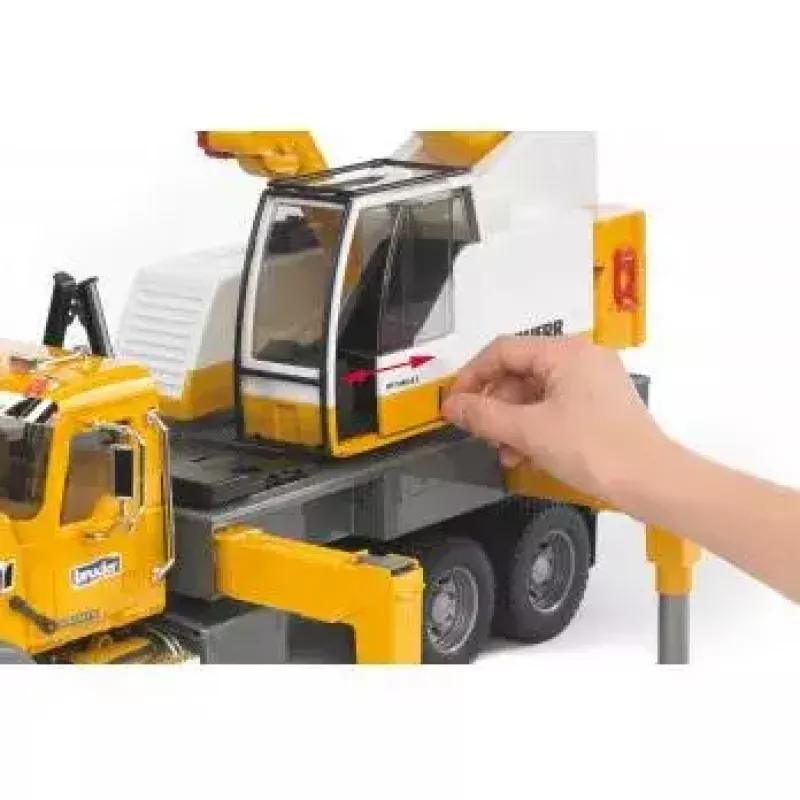 Žeriavové nákladné auto BRUDER MACK Granite Liebherr