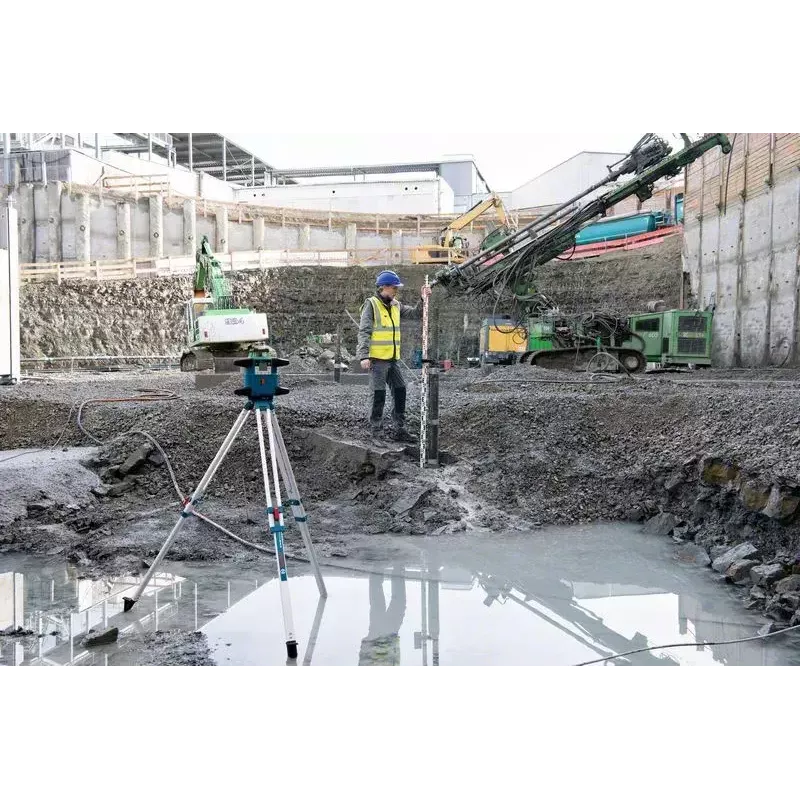 Bosch GRL 650 CHVG Professional akumulátorový rotačný laser, 70 m, zelený laser, 18 V, s akumulátorom ProCORE18V 4,0 Ah, držiakom a kufrom, modrý