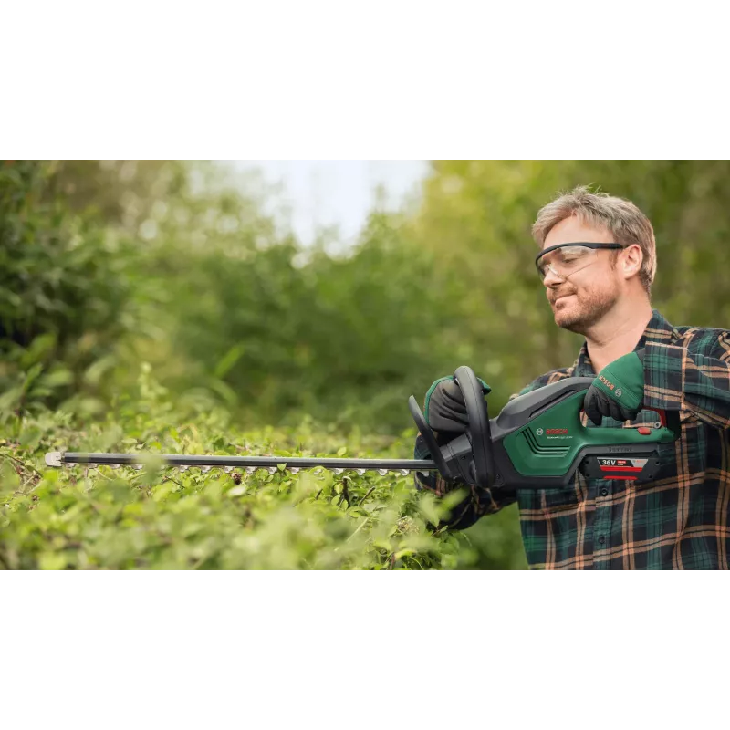 Nožnice na živý plot Bosch AdvancedHedgeCut 36V-65-28 akumulátor 36V 2Ah 3,5 kg