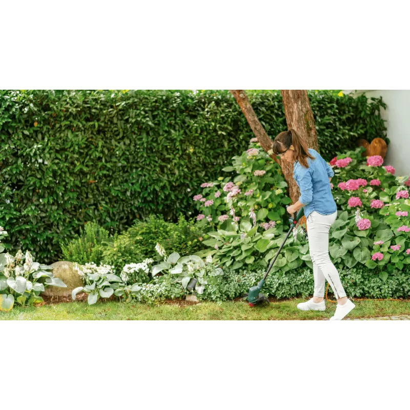 Bosch EasyGrassCut 23 23 cm 280 W AC čierna, zelená