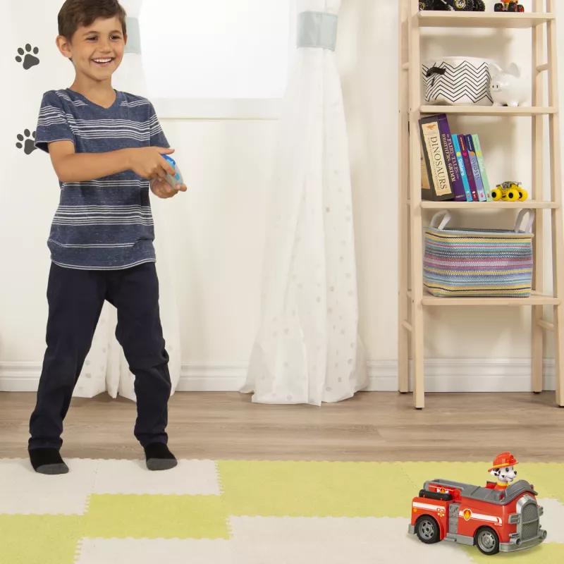 PAW Patrol, Marshall diaľkovo ovládané hasičské auto s 2-smerným riadením, pre deti od 3 rokov