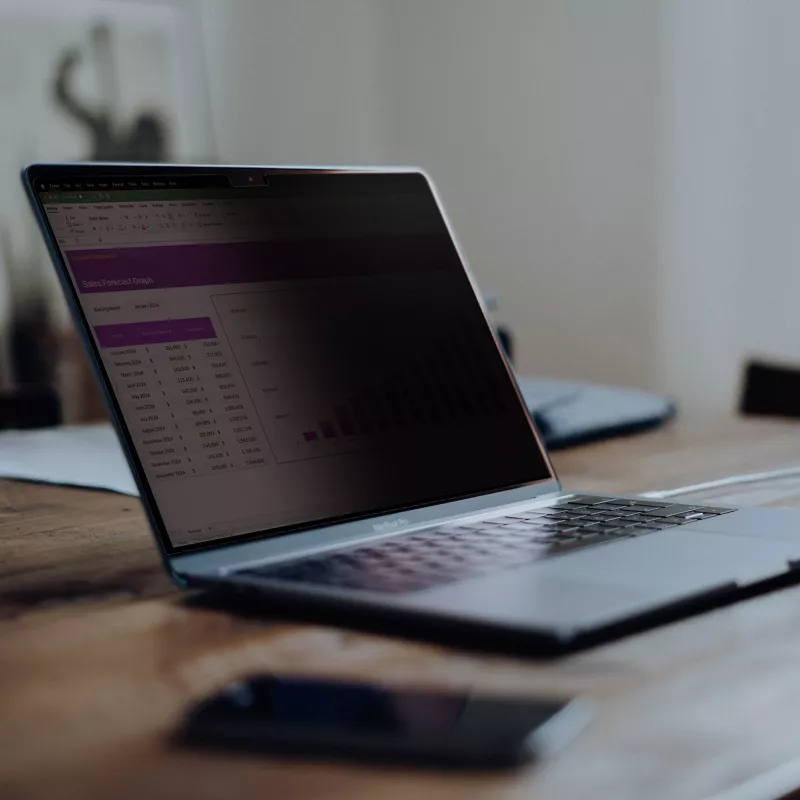 StarTech.com 16-palcový MacBook Pro 21/23 ochranný filter proti videniu, odnímateľný a obojstranný anti-glare filter proti videniu, magnetická ochrana obrazovky notebooku s 51 % redukciou modrého svetla