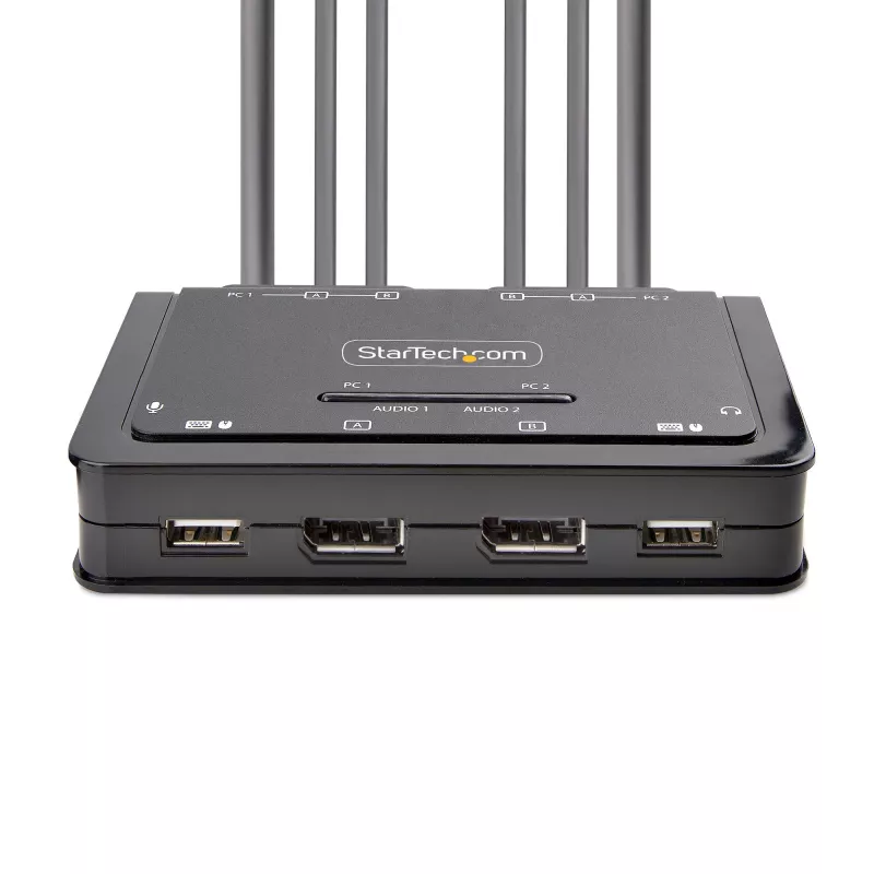 StarTech.com 2-portový KVM switch s DisplayPort káblom pre dva monitory, 4K 60Hz, kompaktný KVM switch s integrovanými 1,5 m USB-A/DisplayPort/audio káblami, napájaný zbernicou – prepínanie diaľkovým tlačidlom/hotkeymi