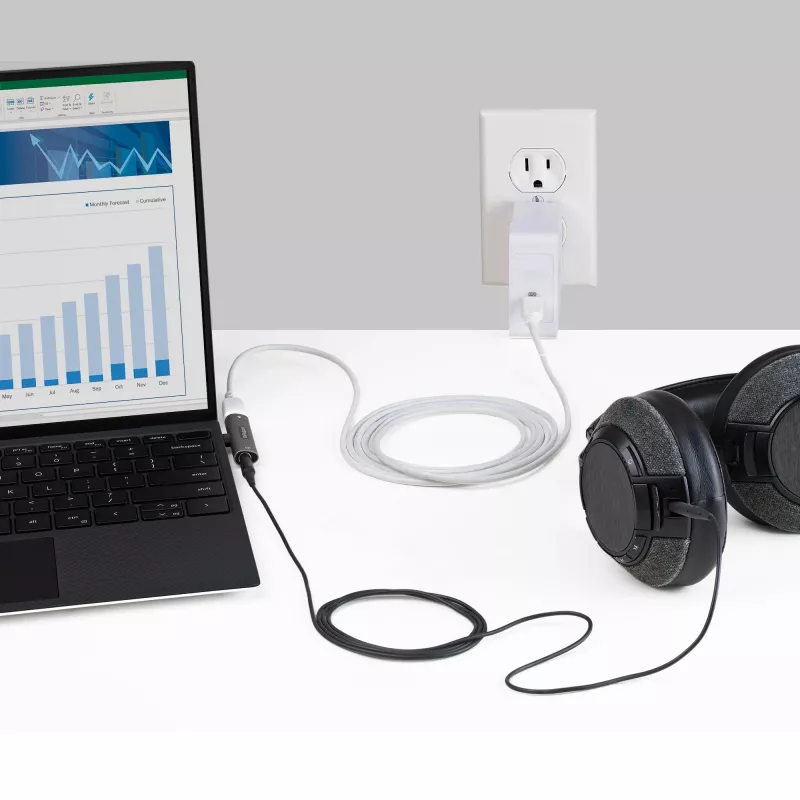 StarTech.com CDP235APDM audio a nabíjací adaptér USB-C s 3,5 mm TRRS konektorom na slúchadlá/headset a 60 W USB-C Power Delivery pass-through, pre telefón/tablet/notebook
