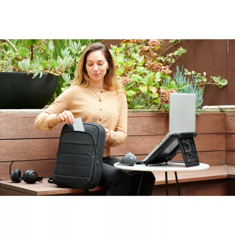 Kensington EQ 14 palcový batoh na notebook, batoh, 35,6 cm (14 palcov), ramenný popruh, 440 g