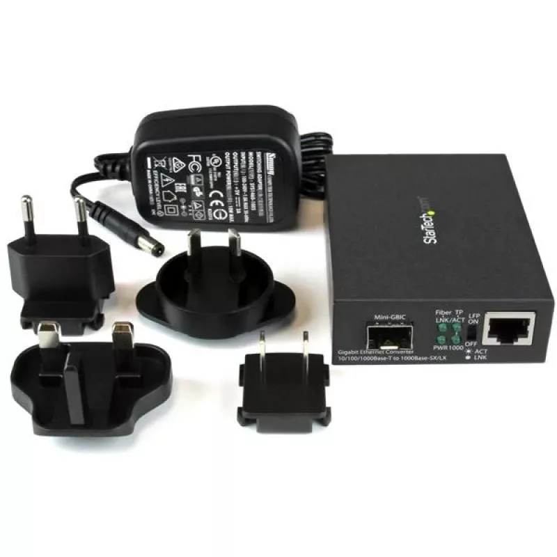 StarTech.com Gigabit Ethernet Fiber Media Converter s otvoreným SFP slotom