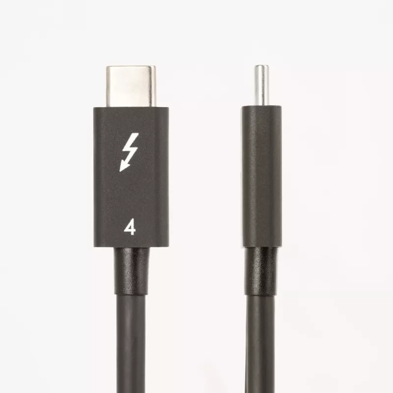 StarTech.com 3ft (1m) Thunderbolt 4 kábel – 40 Gbit/s – 100 W PD – 4K/8K video – Intel-certifikovaný Thunderbolt kábel – kompatibilný s USB4/Thunderbolt 3/USB 3.2/USB Type-C/DisplayPort