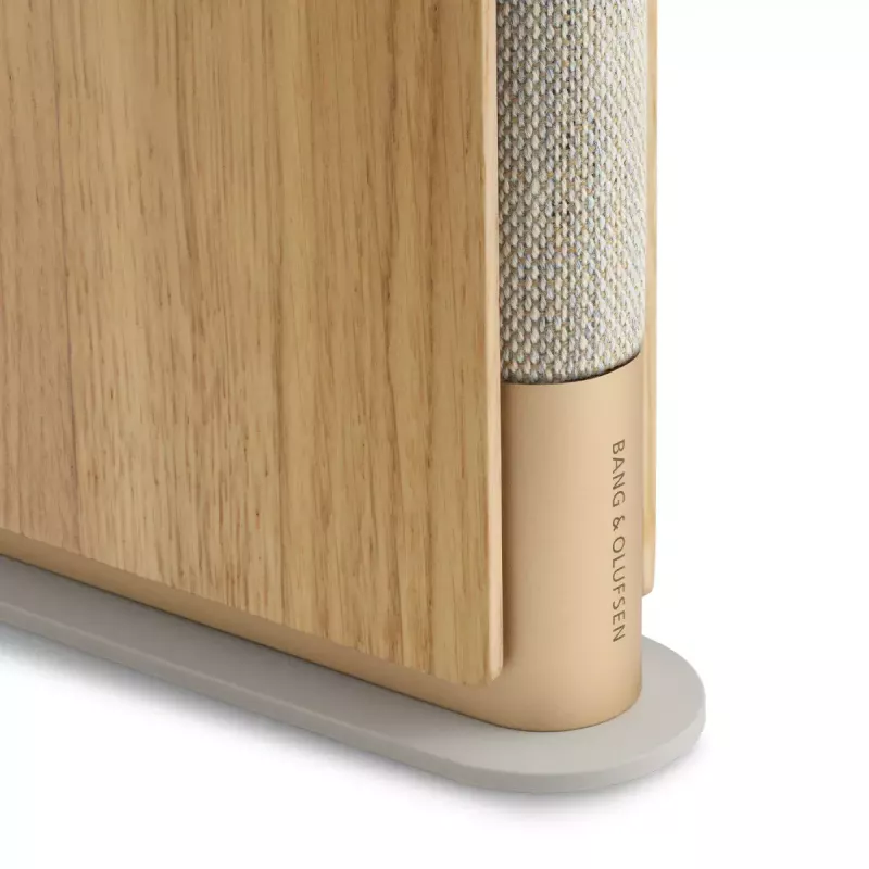 Prenosný reproduktor Bang & Olufsen Beosound Emerge hnedý