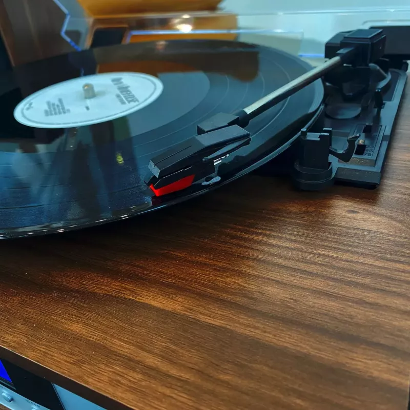 Remienkový audio gramofón Lenco MC-160WD
