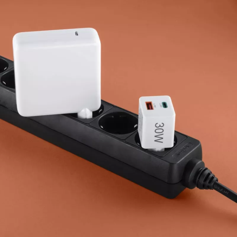 Hama 00201992 mobilná nabíjačka smartfón biela AC rýchle nabíjanie interiér, exteriér