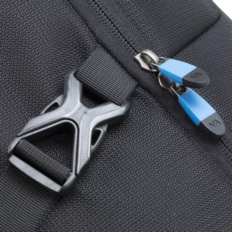 Rivacase 7860 batoh na notebooky do 43,9 cm (17,3 palcov), polyester, čierny/modrý