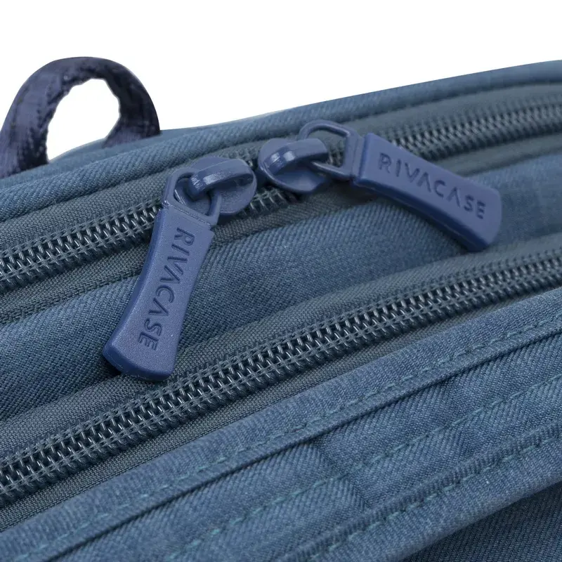 Batoh Rivacase 8365 43,9 cm (17,3 palcov)