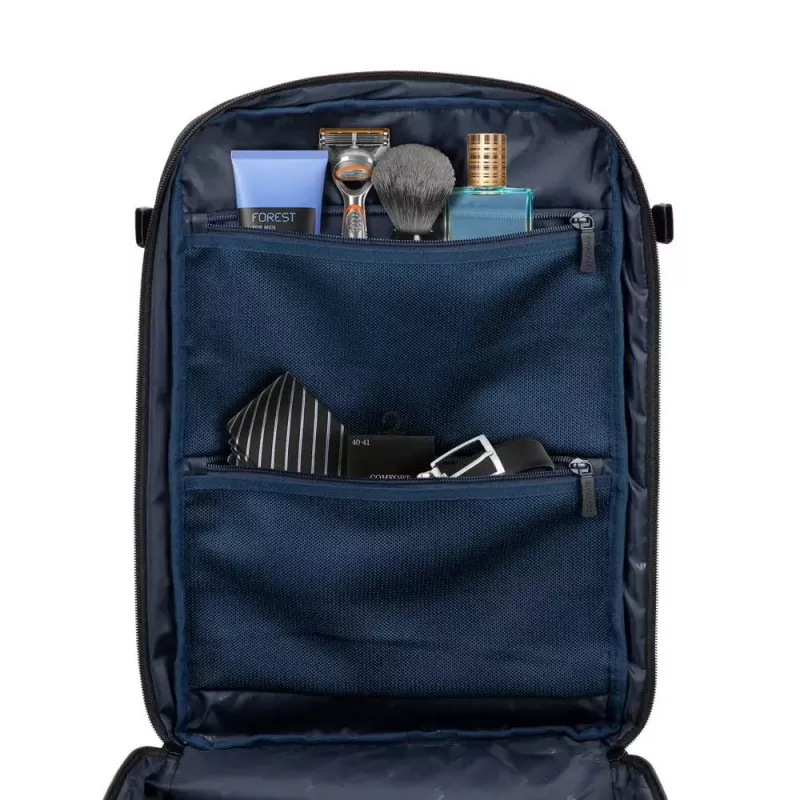 Batoh Rivacase 8461 43,9 cm 17,3 palcov čierny 2 predné vrecká
