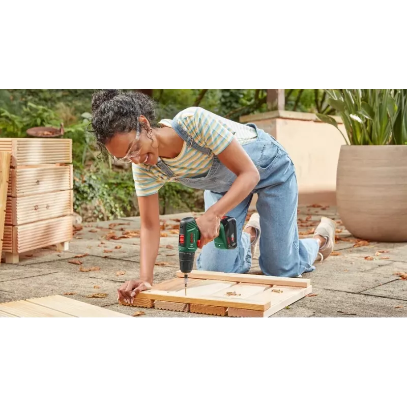 Bosch EasyDrill 18V-40 1630 ot/min bez kľúča 1,3 kg čierna, zelená