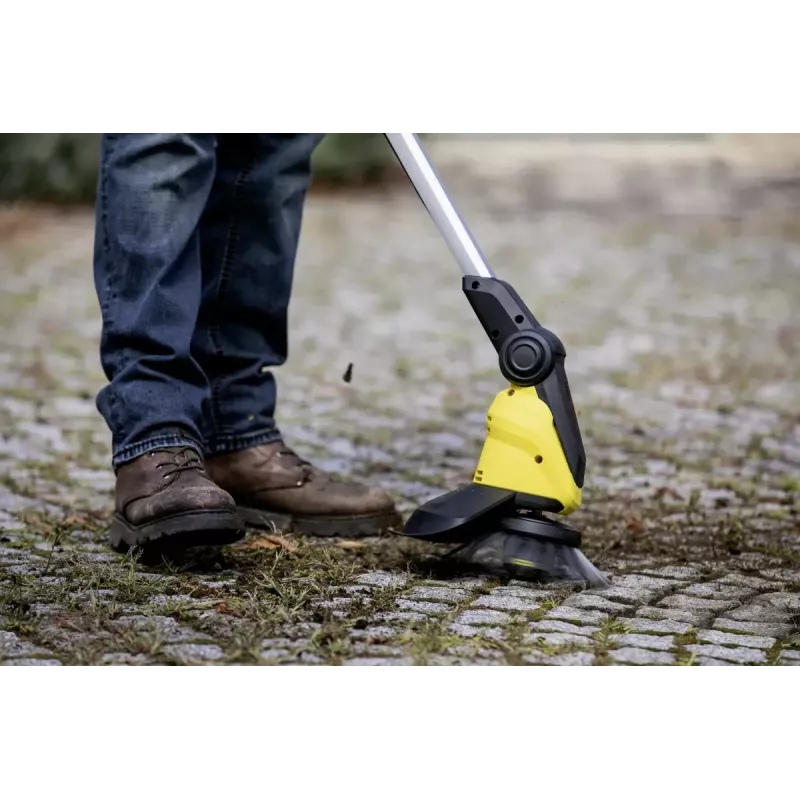 Akumulátorový čistič kefou Karcher WRE 18-55 — 18 V, 2,5 Ah, kefa 18 cm, 2800 ot/min
