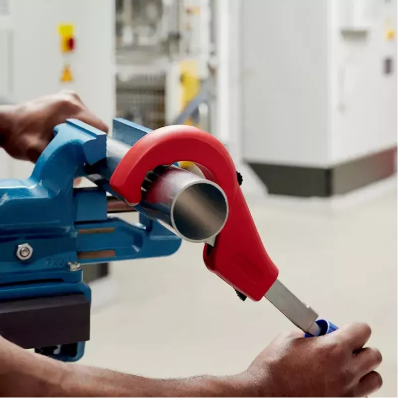 Rezačka rúr Knipex 90 31 03 BK vhodná na mosadz, meď, oceľ